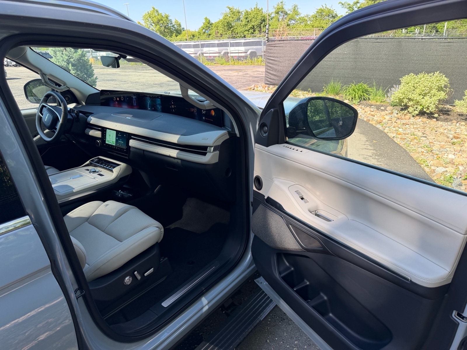 2026 Lincoln Navigator Reserve L - Photo 11