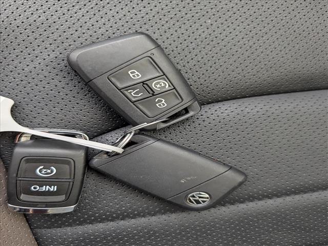 2023 Volkswagen Taos SEL - Photo 42