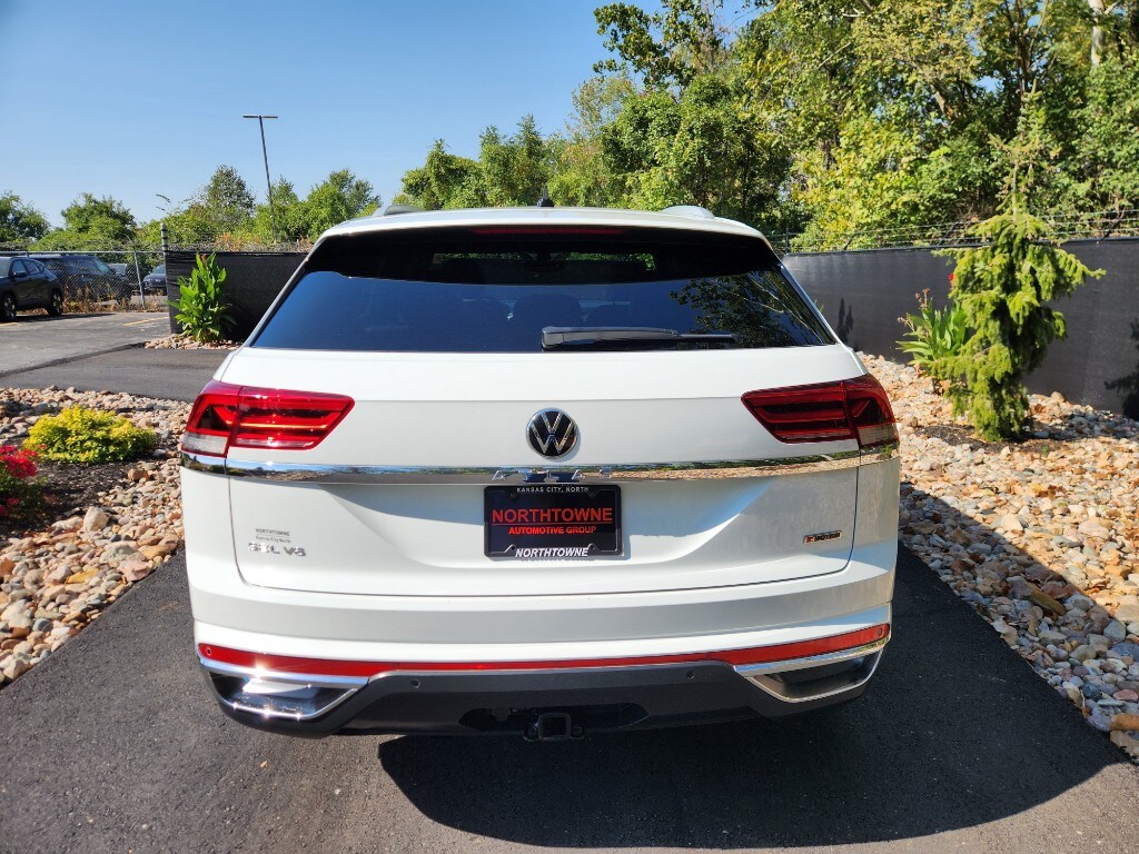 2020 Volkswagen Atlas Cross Sport V6 SEL Premium photo 4