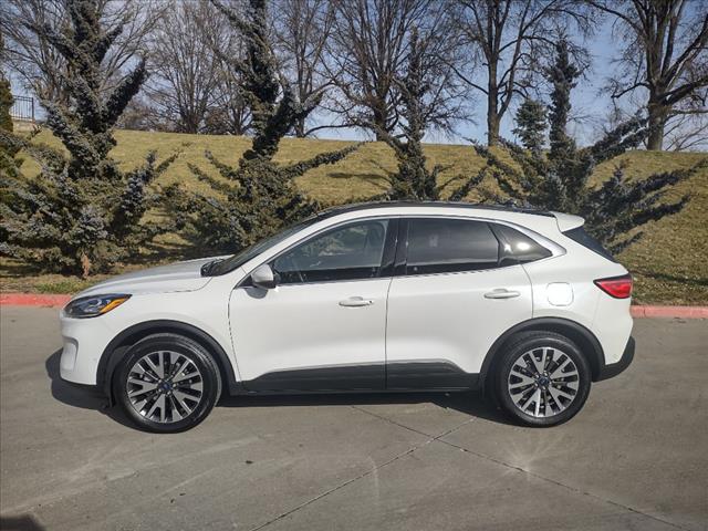 Used 2020 Ford Escape Titanium with VIN 1FMCU9J9XLUA01040 for sale in Kansas City