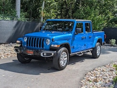 2023 Jeep Gladiator Sport Crew Cab Short Bed Truck