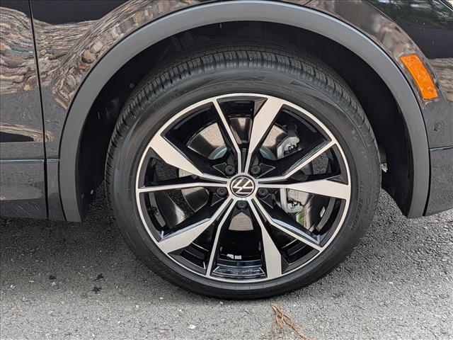 2024 Volkswagen Tiguan SEL R-LINE - Photo 7