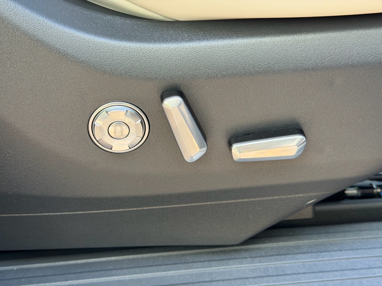 2026 Lincoln Navigator Reserve L - Photo 16