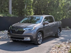 2019 Honda Ridgeline RTL-E Crew Cab Short Bed Truck