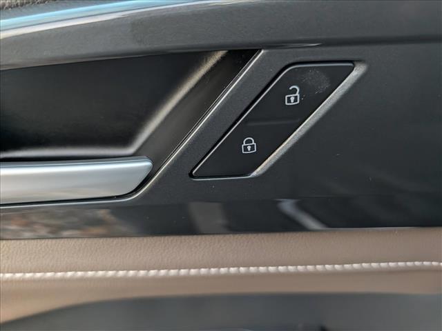 2023 Volkswagen Taos SEL - Photo 30