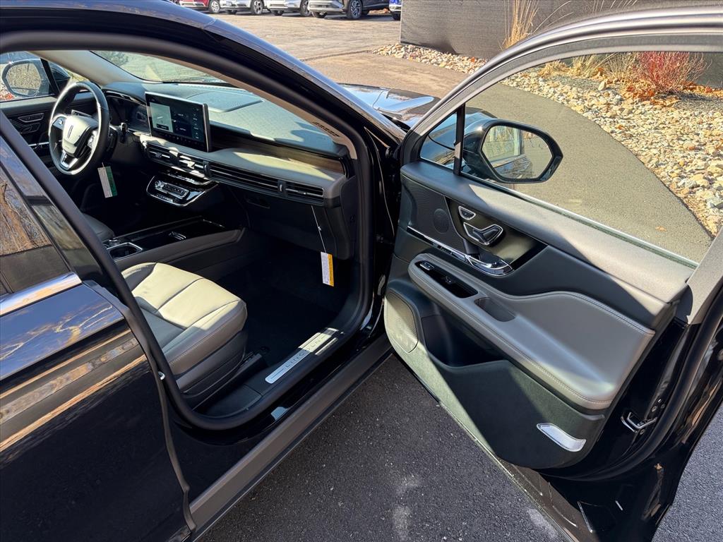 2026 Lincoln Corsair Grand Touring - Photo 11
