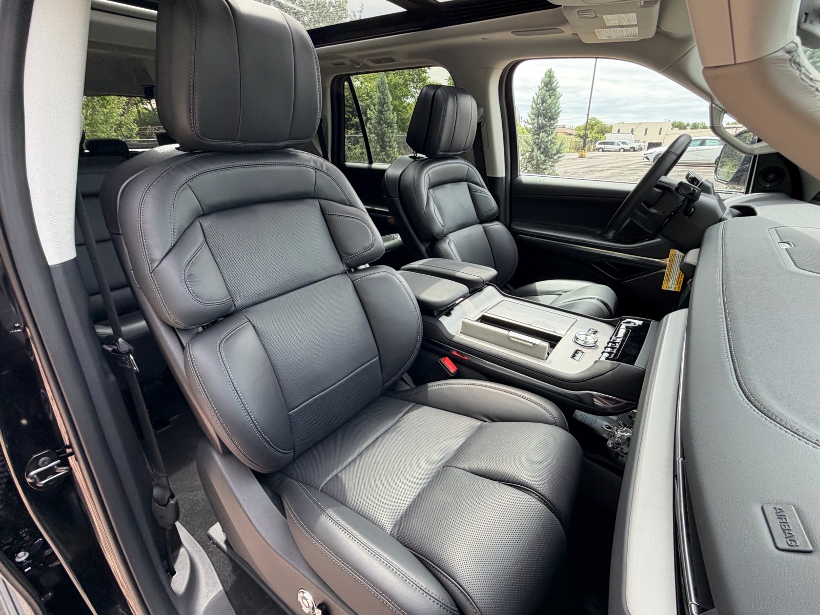2026 Lincoln Navigator Reserve - Photo 12