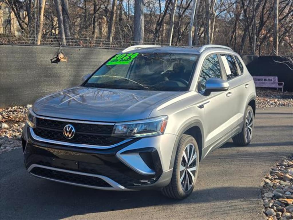 Used 2024 Volkswagen Taos 1.5T SE SUV