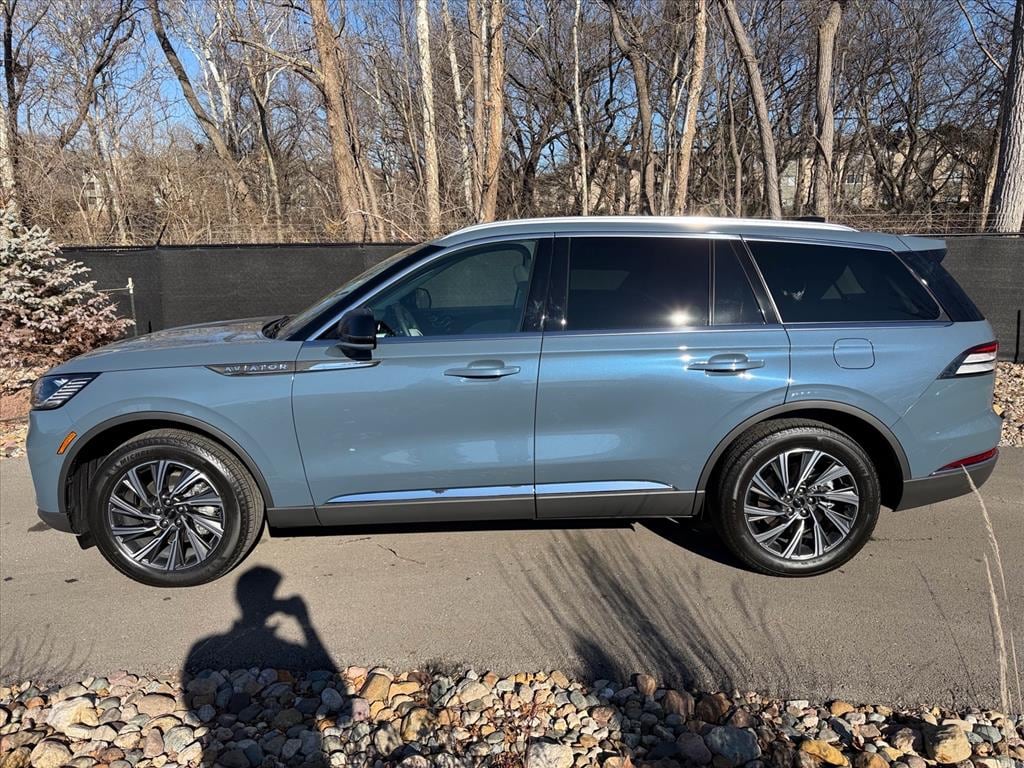 New 2026 Lincoln Aviator Premiere SUV