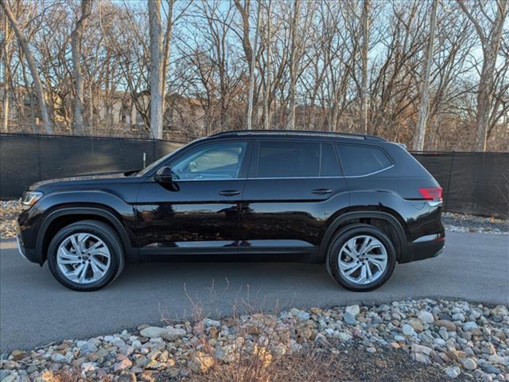 Used 2023 Volkswagen Atlas 3.6 SE w/ Technology SUV