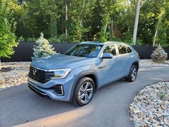 2024 Volkswagen Atlas Cross Sport 2.0T SEL R-Line SUV