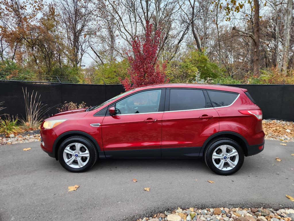 2013 Ford Escape SE photo 2