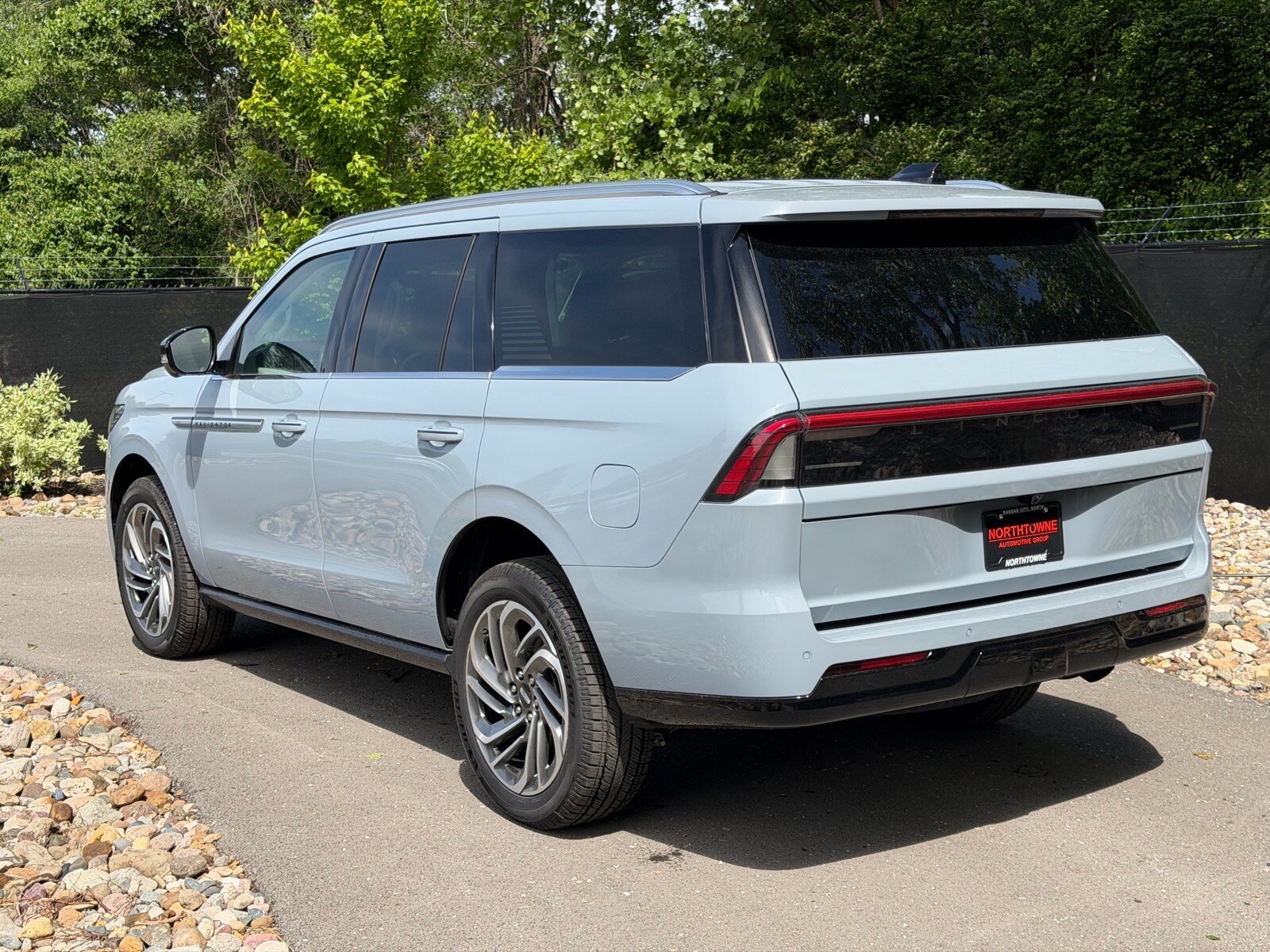 2026 Lincoln Navigator Reserve - Photo 3