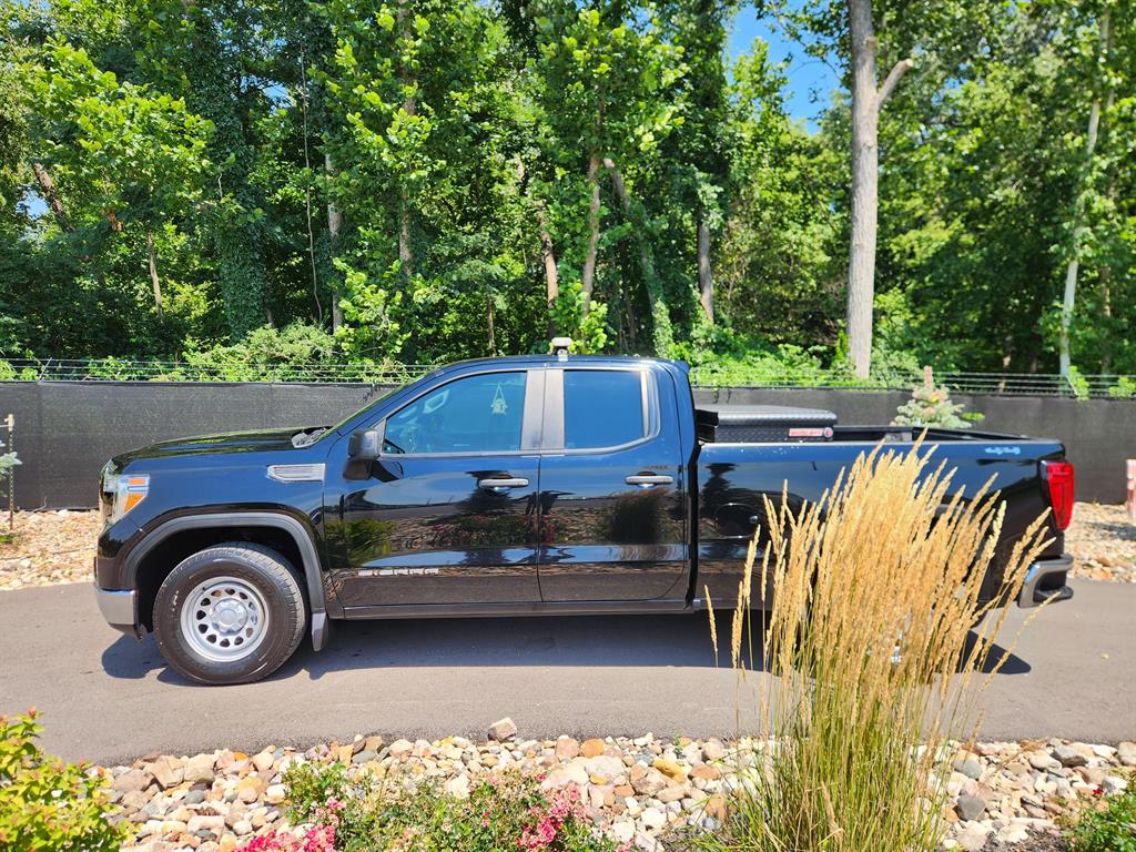 2021 Gmc Sierra 1500 Base photo 2