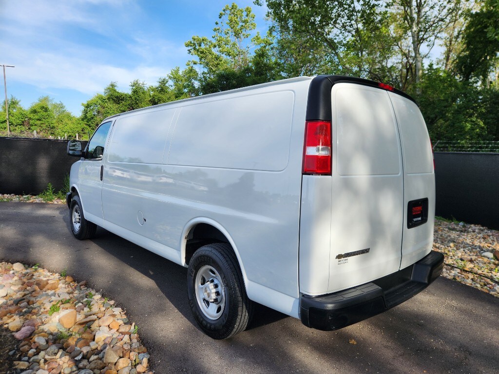 2023 Chevrolet Express 2500 Work Van photo 3