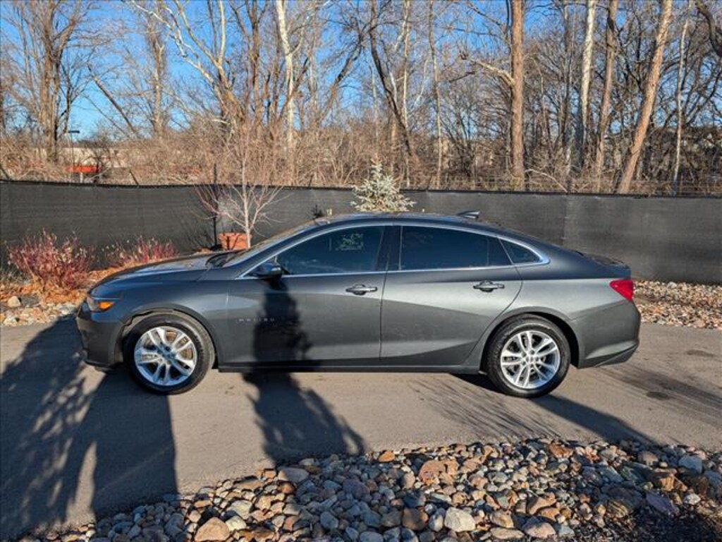 Used 2016 Chevrolet Malibu LT w/1LT Sedan