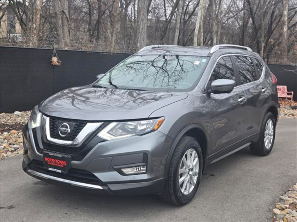 Used 2017 Nissan Rogue SV SUV