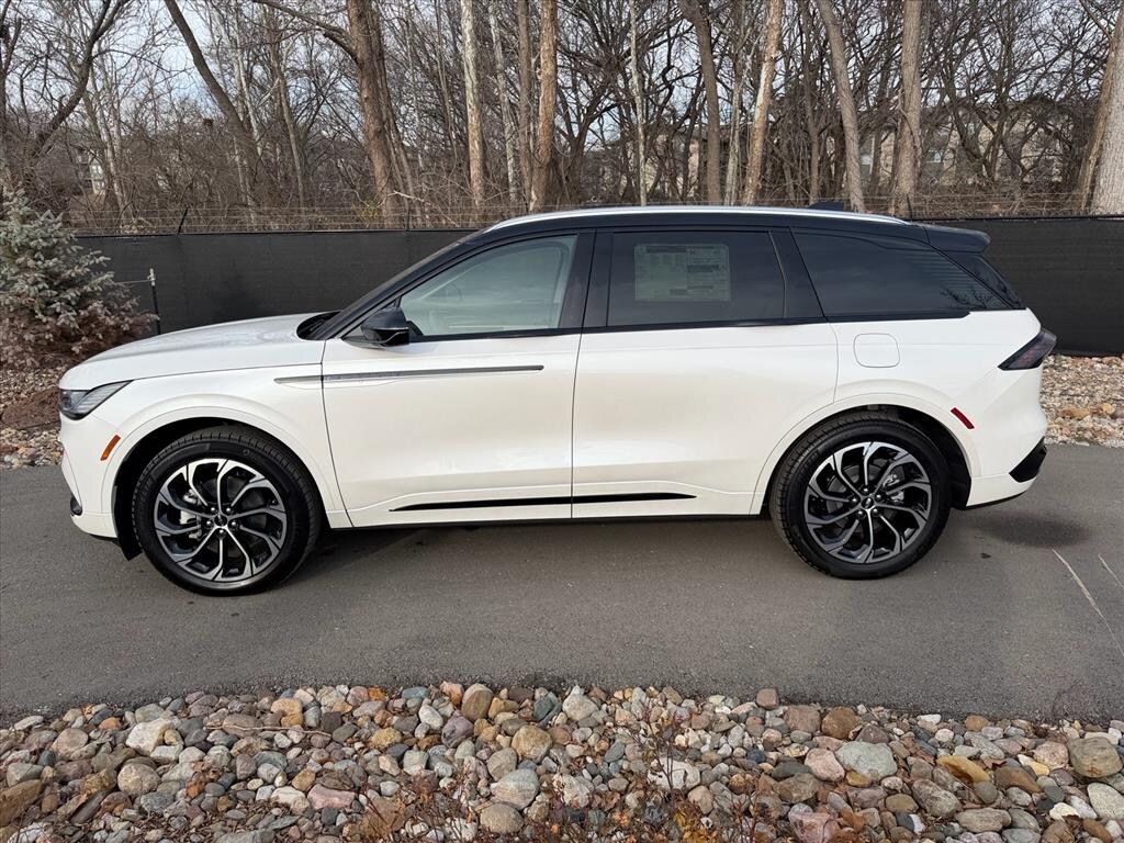 New 2026 Lincoln Nautilus Reserve SUV