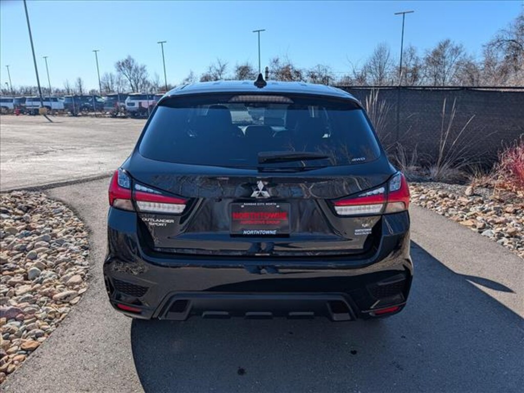 Used 2024 Mitsubishi Outlander Sport SE SUV