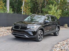 2024 Volkswagen Taos 1.5T SE SUV