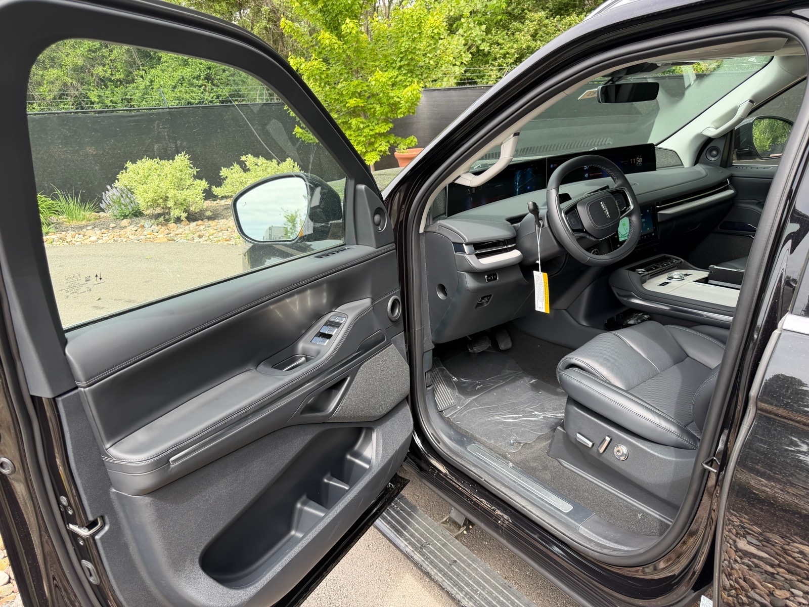 2026 Lincoln Navigator Reserve - Photo 25