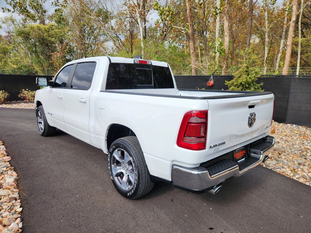 2023 Ram 1500 Laramie photo 3