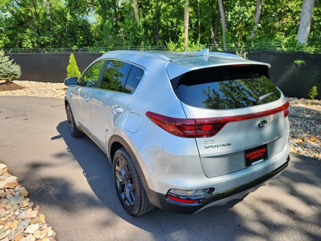2020 Kia Sportage S photo 3