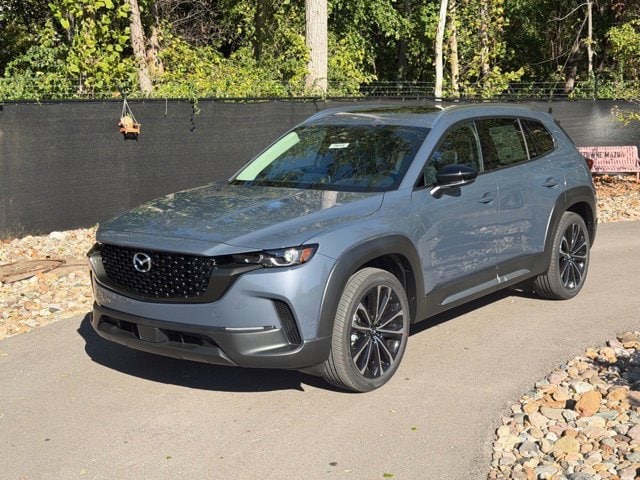 2025 Mazda CX-50 Premium Plus's photo