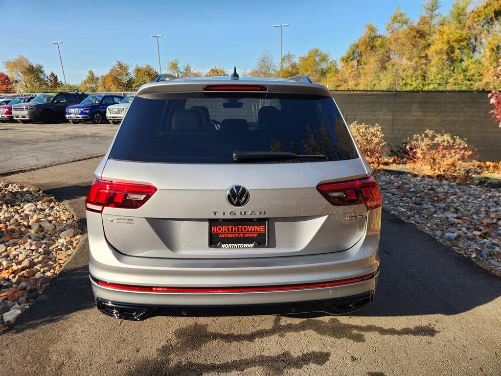 Certified 2024 Volkswagen Tiguan 2.0T SE R-Line Black SUV