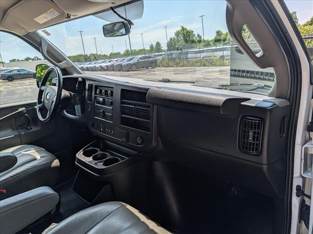 2021 Chevrolet Express Cargo Work Van - Photo 11