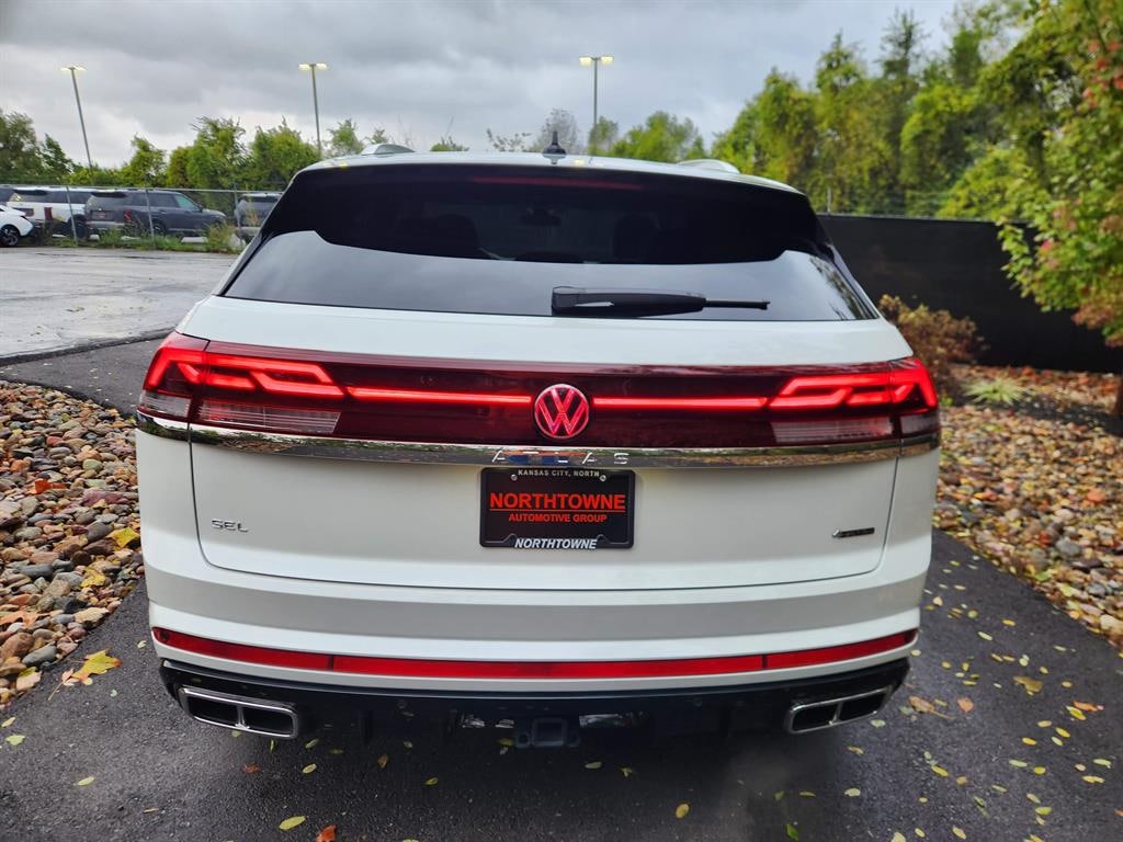 Certified 2025 Volkswagen Atlas Cross Sport 2.0T SEL Premium R-Line SUV
