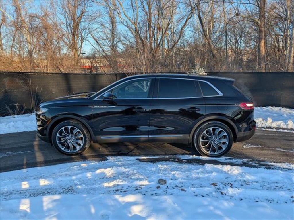Used 2023 Lincoln Nautilus Reserve SUV