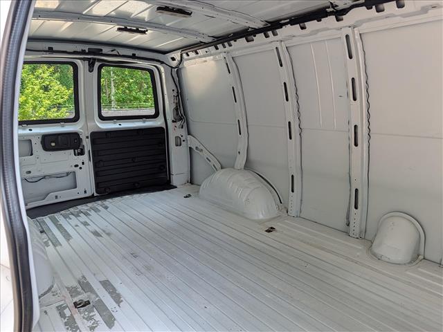 2021 Chevrolet Express Cargo Work Van - Photo 14