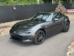 2025 Mazda MX-5 Miata RF Grand Touring CONVERTIBLE