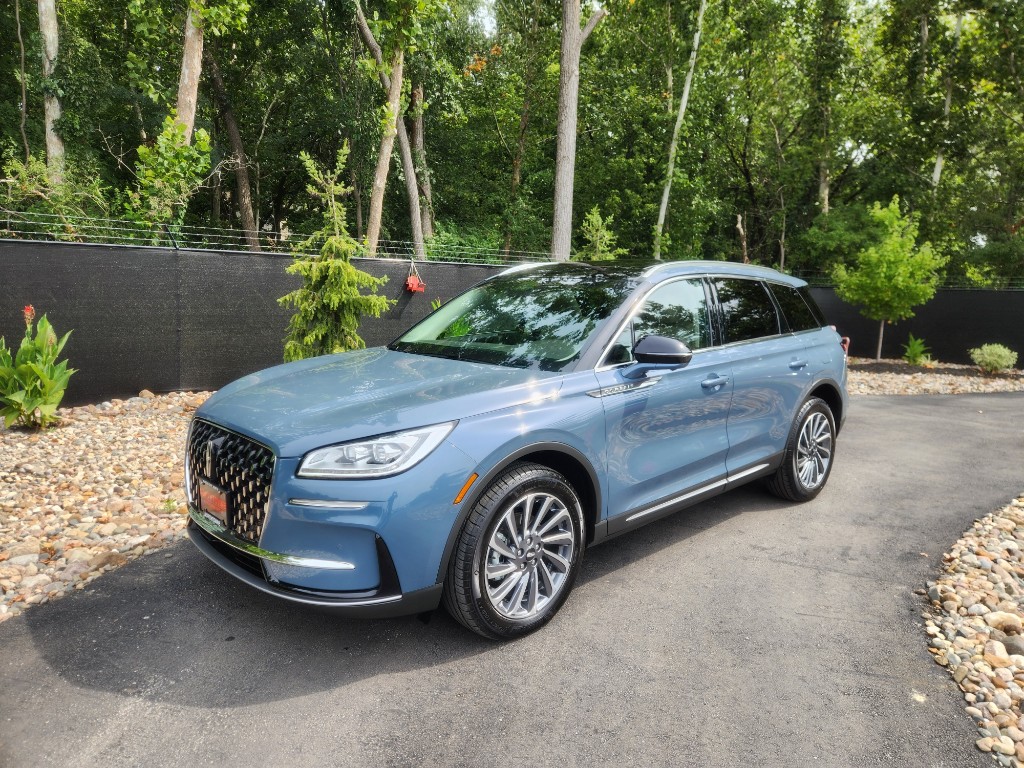 2023 Lincoln Corsair Reserve's photo