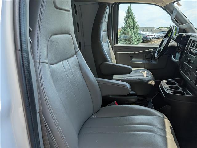 2021 Chevrolet Express Cargo Work Van - Photo 10