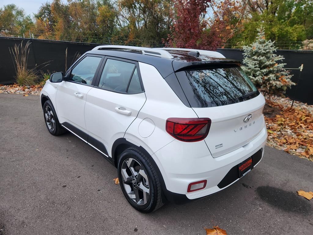 Used 2024 Hyundai Venue Limited SUV