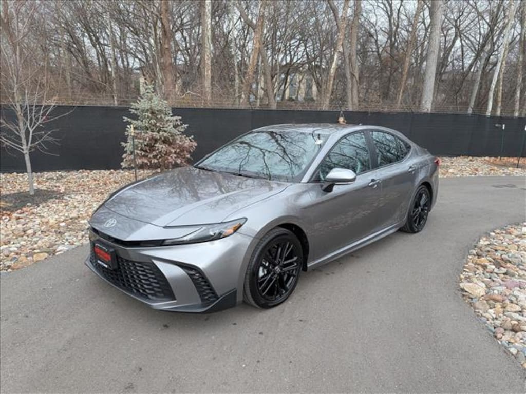 Used 2025 Toyota Camry SE Sedan