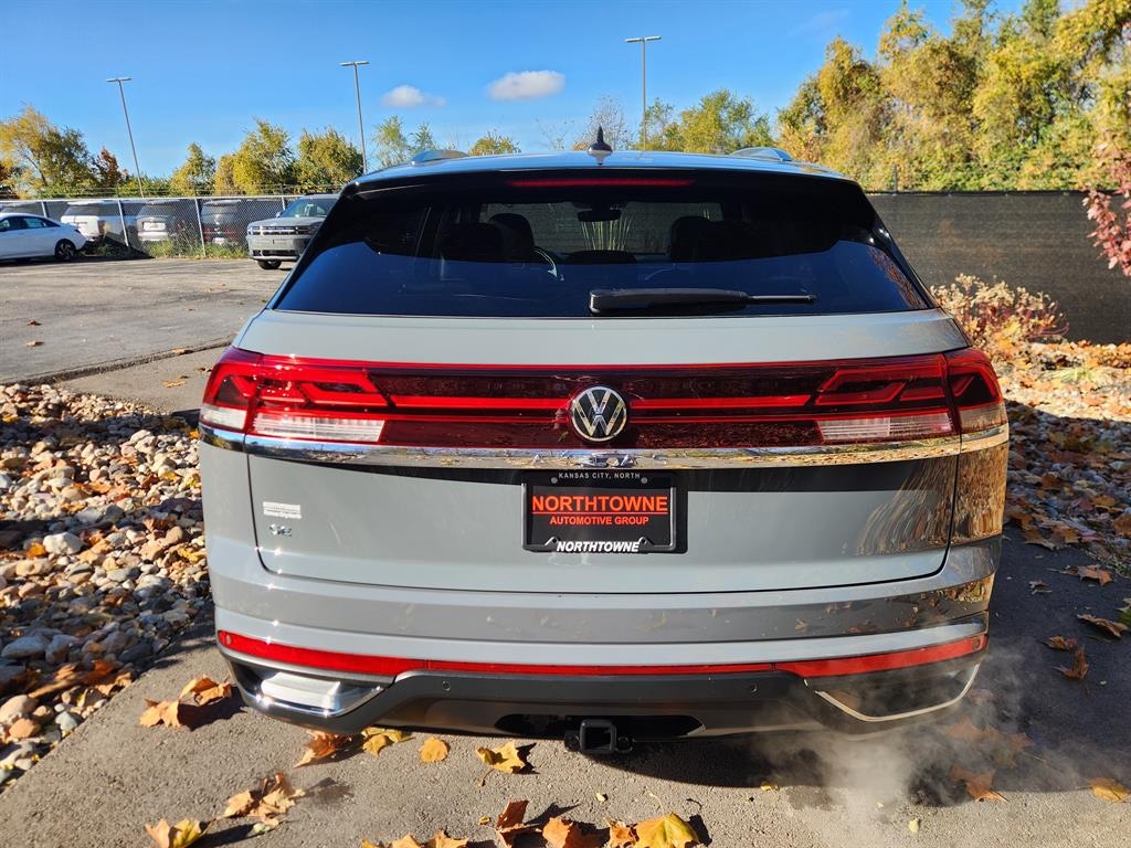 Certified 2025 Volkswagen Atlas Cross Sport 2.0T SE w/Technology SUV