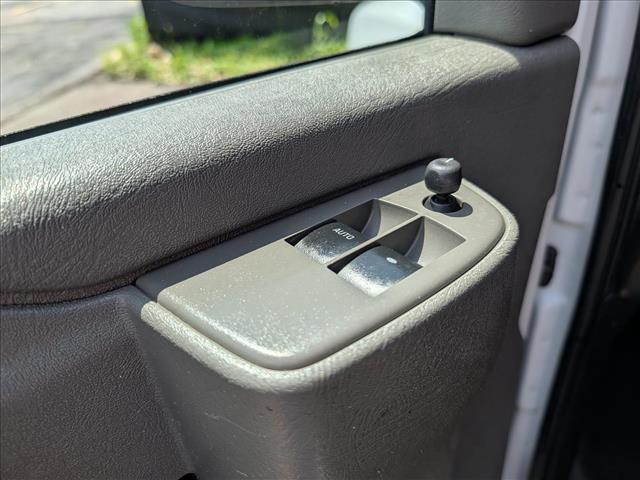 2021 Chevrolet Express Cargo Work Van - Photo 20