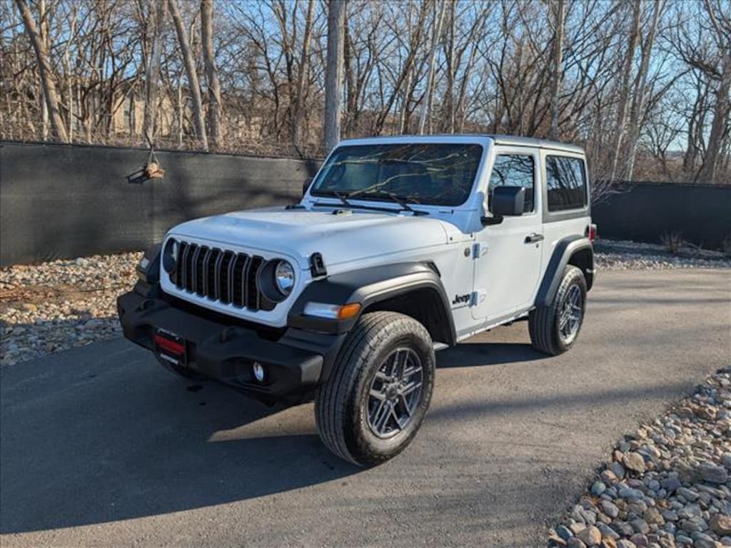 Used 2025 Jeep Wrangler Sport SUV