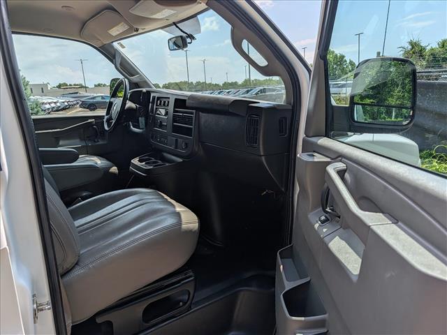 2021 Chevrolet Express Cargo Work Van - Photo 9
