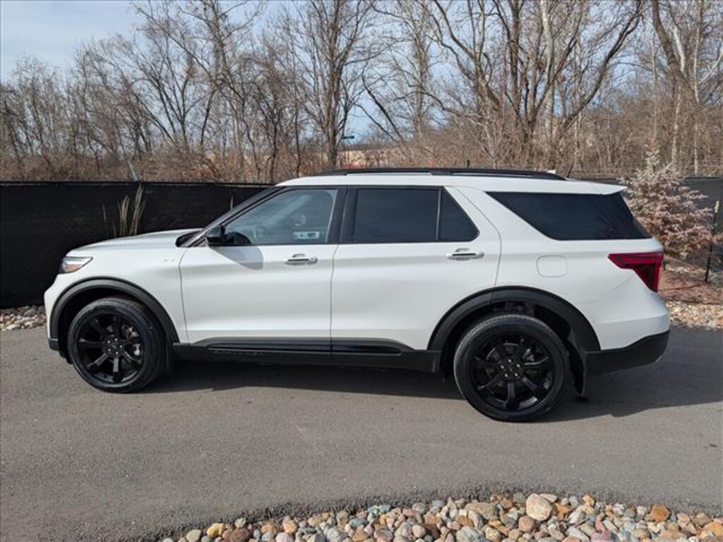 Used 2023 Ford Explorer ST-Line SUV