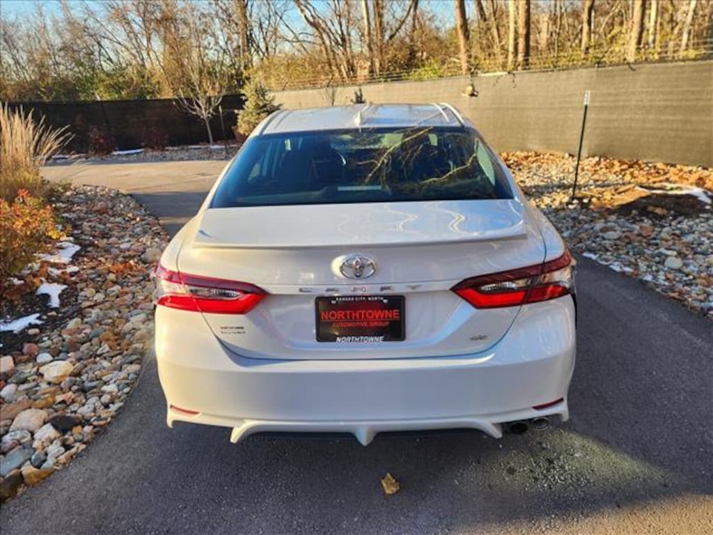 Used 2024 Toyota Camry SE Sedan