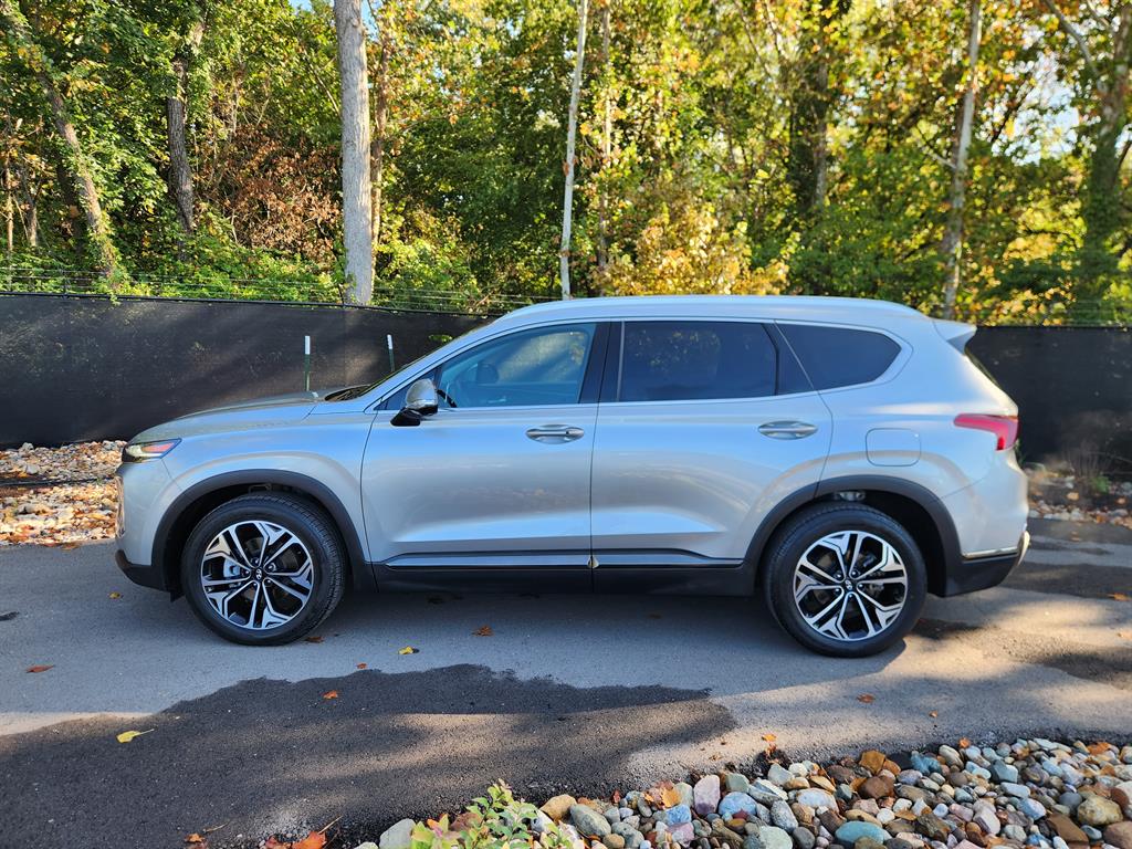 2020 Hyundai Santa Fe Limited 2.0T photo 2
