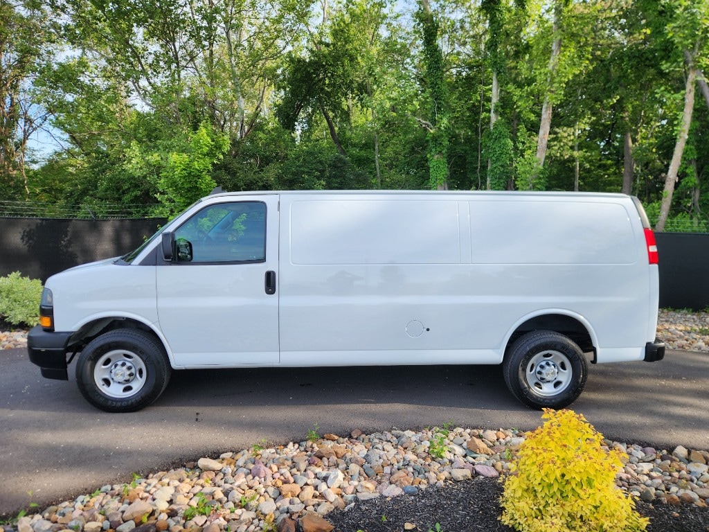 Used 2023 Chevrolet Express Cargo Work Van with VIN 1GCWGBFP8P1116122 for sale in Kansas City
