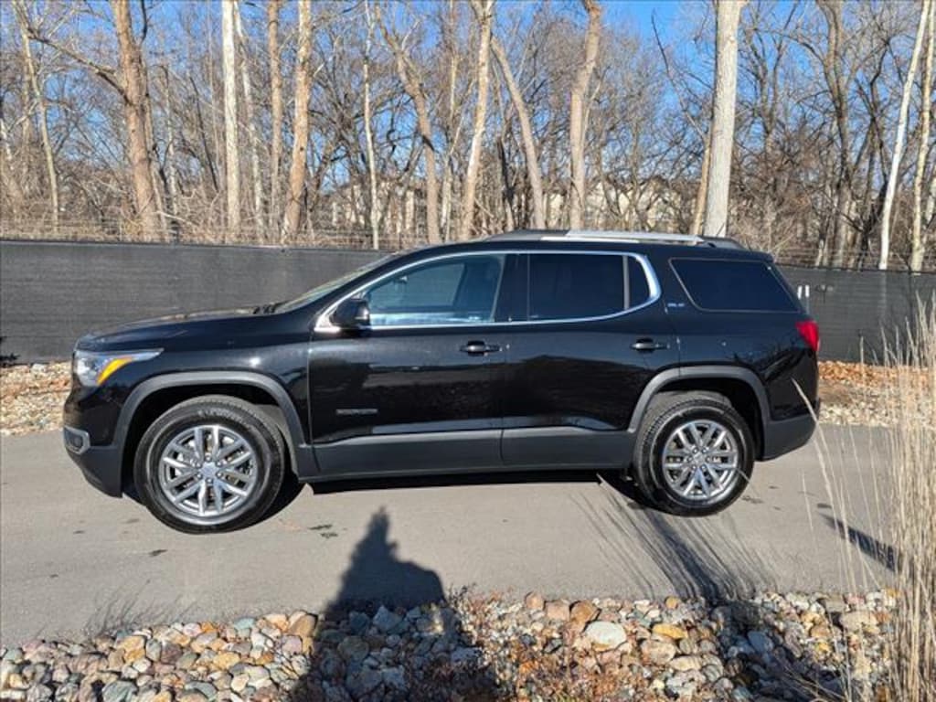 Used 2017 GMC Acadia SLE-2 SUV