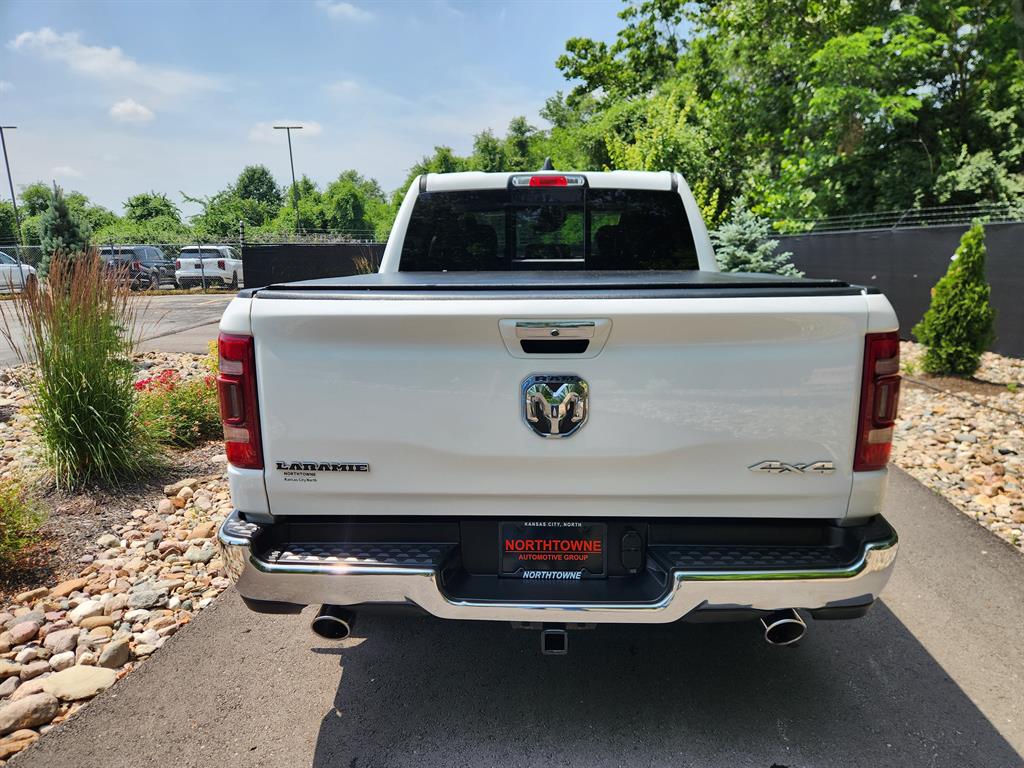 2022 Ram 1500 Laramie photo 4
