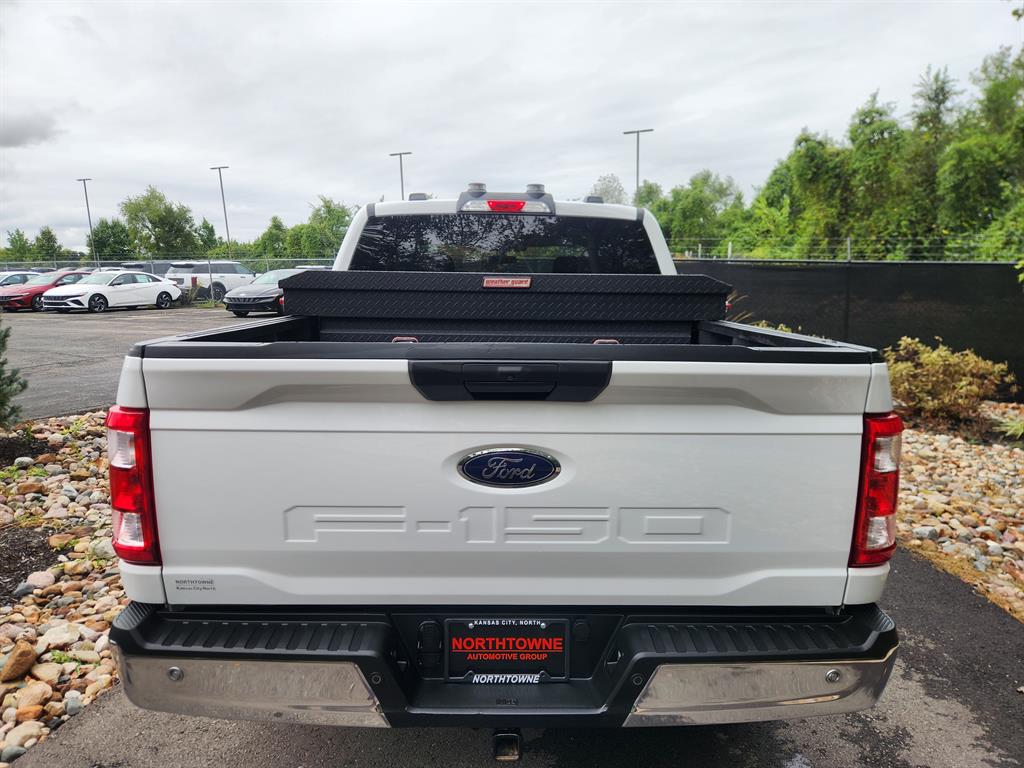 2022 Ford F-150 XL photo 3