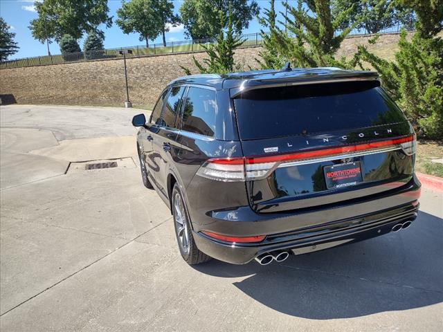 2020 Lincoln Aviator Grand Touring photo 3